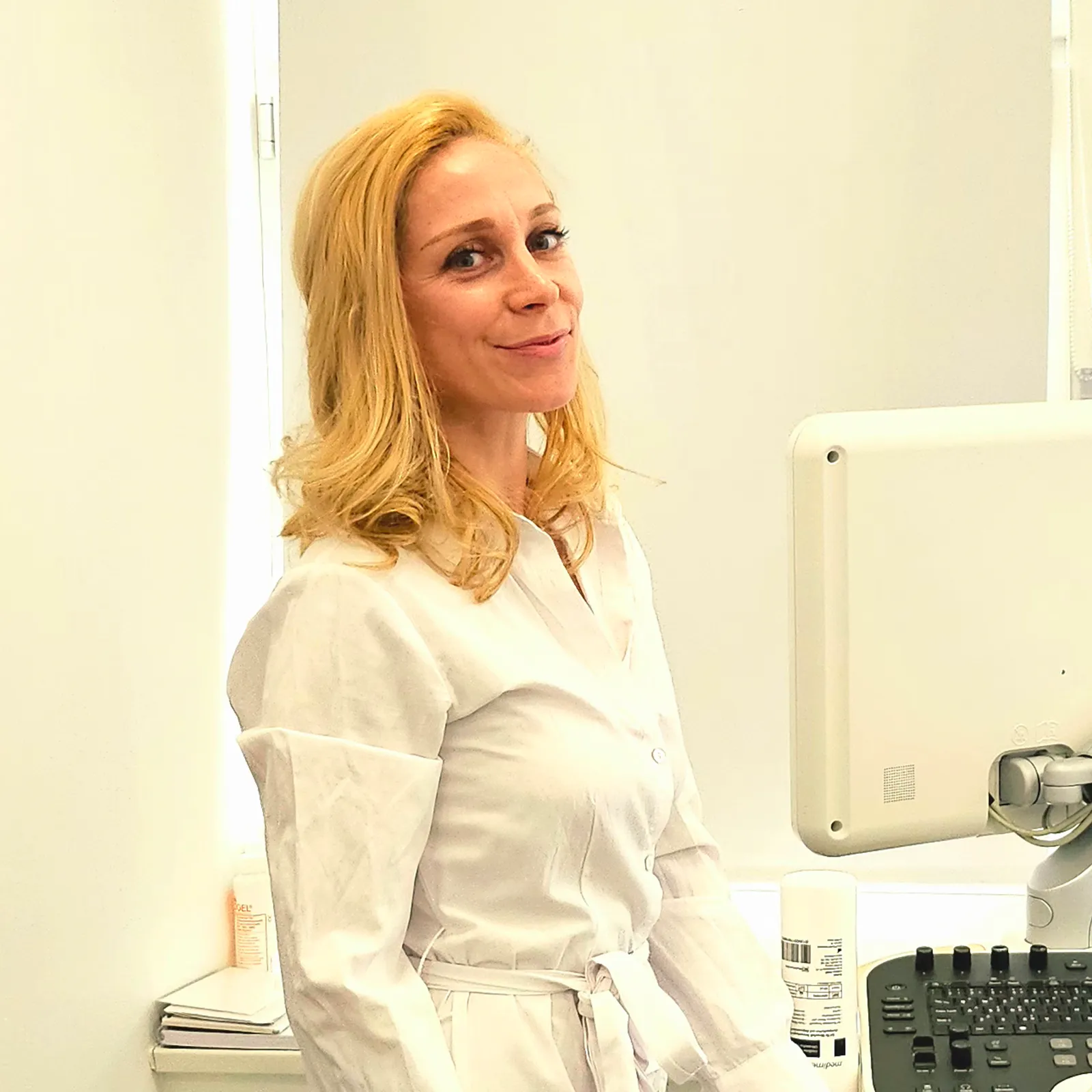 Dr. medic Oana Luisa Cadar